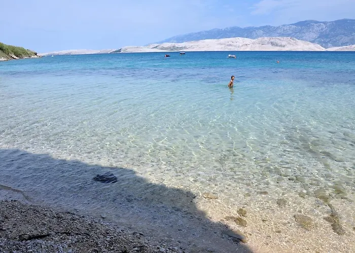 With Parking Space Pag - 6326 דירה *