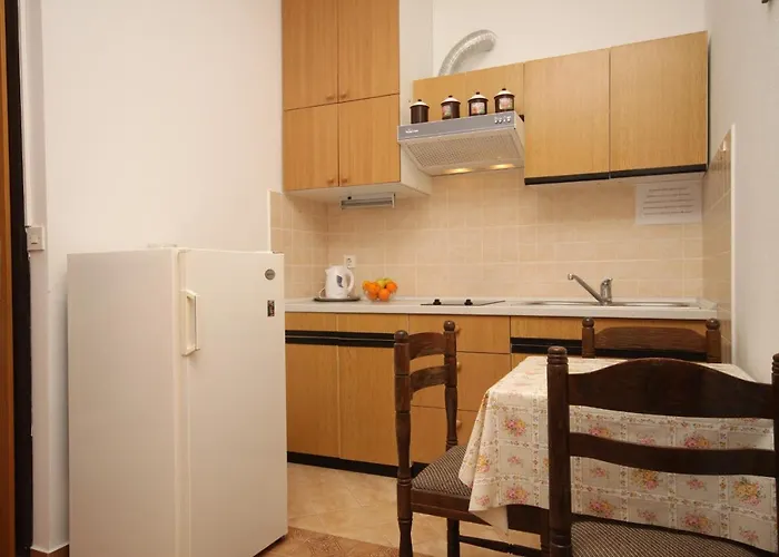 Apartment With Parking Space Pag - 6326