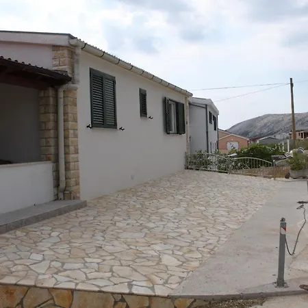 With Parking Space Pag - 6326 Pag Town