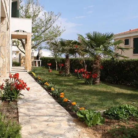 With Parking Space Pag - 6326 * Pag Town