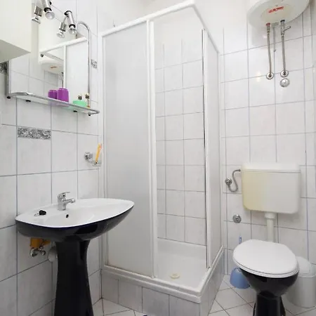 Apartment With Parking Space Pag - 6326 *